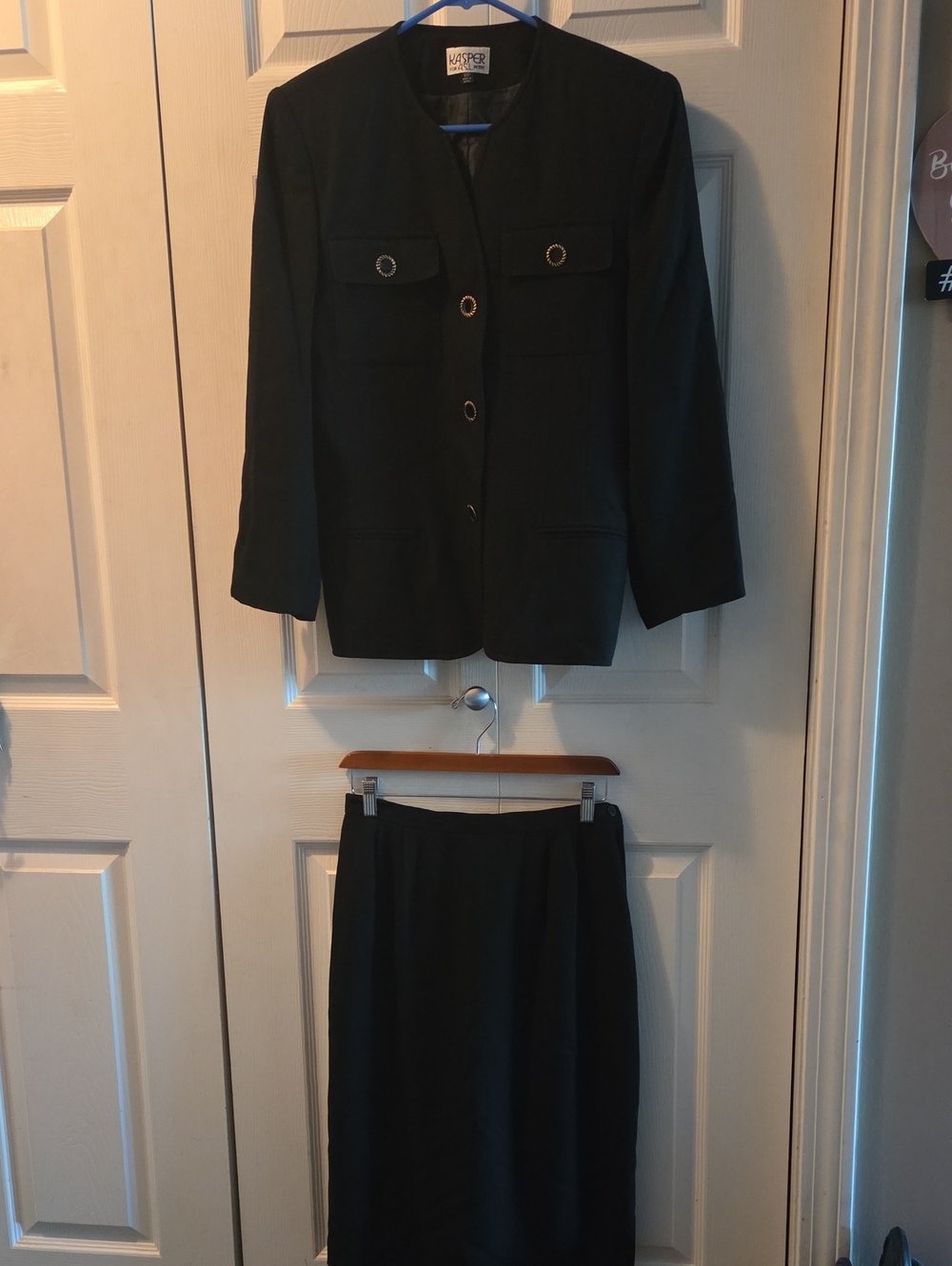 Kasper Black Two-Piece Pencil Skirt Suit